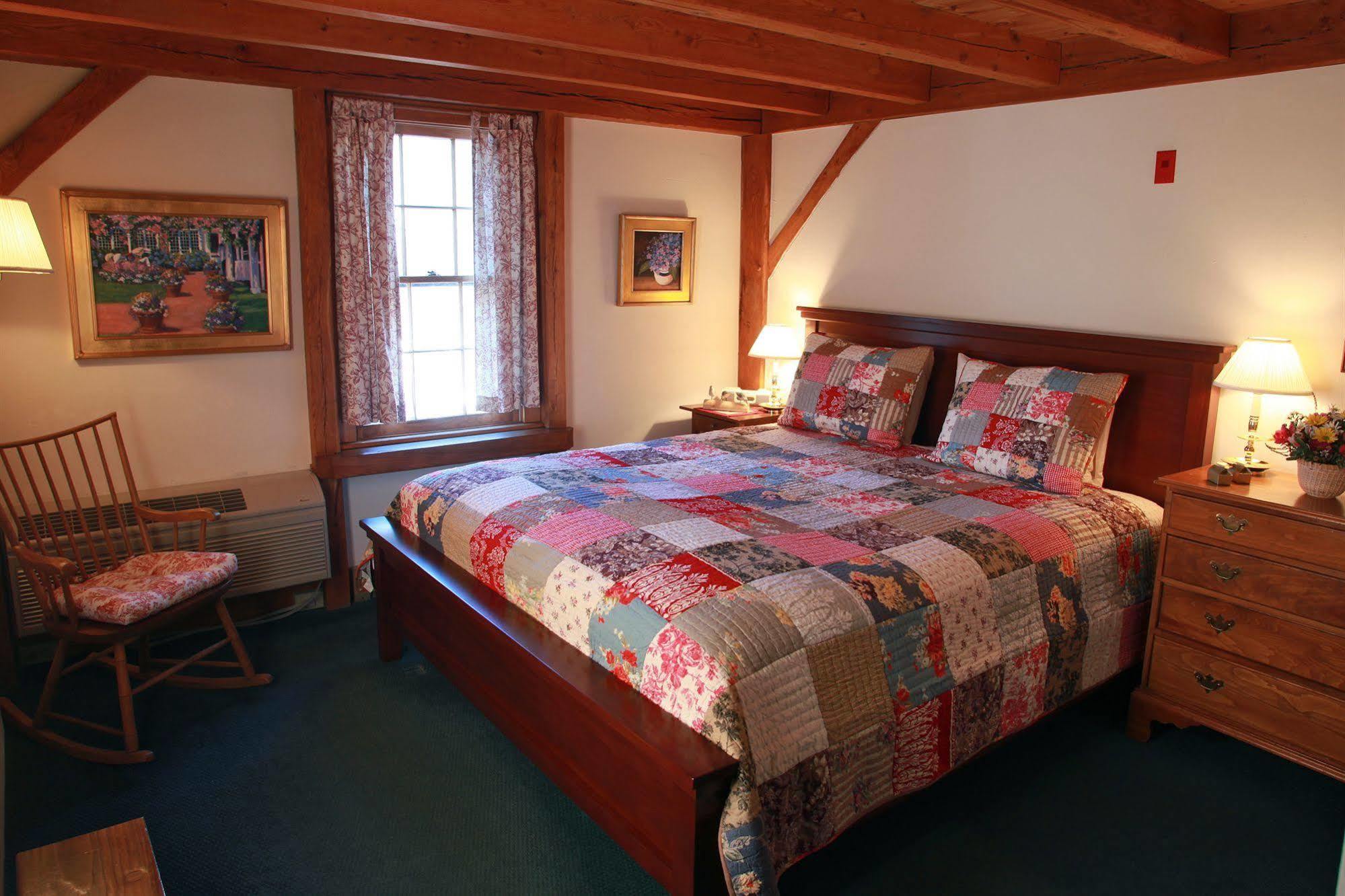 Seven Sea Street Inn Nantucket Oda fotoğraf